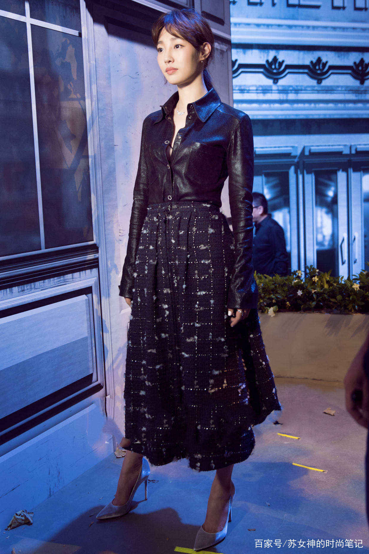 黑色|最近火了一件上衣，叫“男友衬衫”，高级又时尚，不少明星都在穿