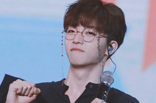 三,网友爆料说发现陈立农和陈诗颖谈恋爱,两人同岁,两人微博互相关注