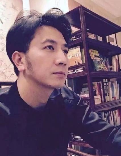 原创网友扒出失火对比图，朱小贞家黑烟滚滚，堪比化工厂