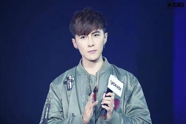 男歌手排行榜_中国摇滚男歌手排行榜