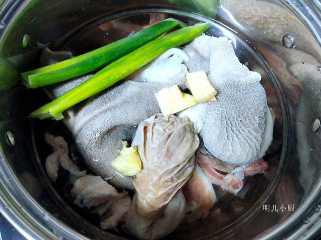 怎么样处理羊肚 7e1734db33fb43c0997e6d28bfb95057.jpeg