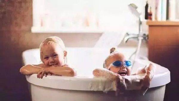 年轻夫妻|二十年后，直面那些二胎家庭，哪一种类型是最幸福的？