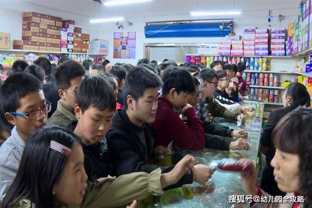 零花钱|别了，中小学小卖部！学生无感：早就不去小卖部了，家长拍手叫好