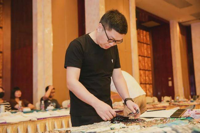 赛得利|2400块精品面料角逐优可丝 BV·2021中国时尚面料设计大赛