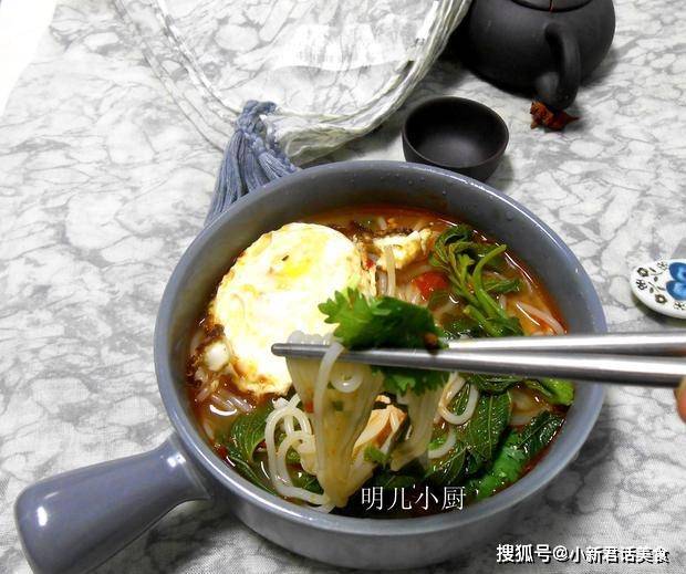 香菜|最适合懒人的早餐做法,几分钟搞定,比泡面还简单,比煮面味道好