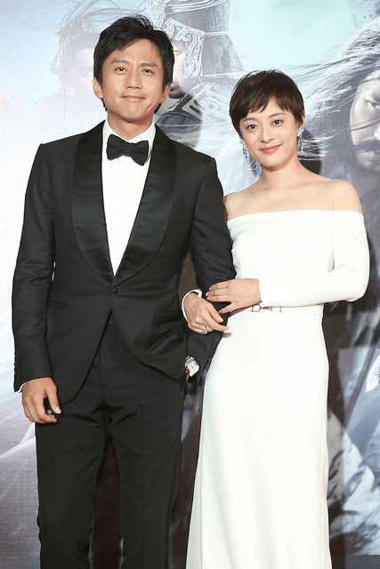 服装|孙俪、邓超这对夫妻值得被粉，不仅时尚还正能量，娱乐圈中很少见