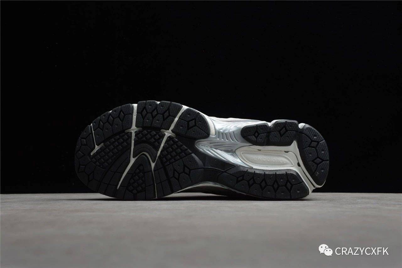 新百|新百伦NB联名灰迷彩 Bape x New Balance 2002 反光运动跑鞋