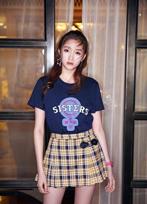 Polo|关晓彤与baby同穿旗袍，一个像贵妇一个像姨太，不是腿长就能赢！