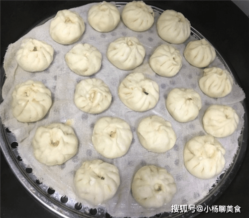 包子|早餐要吃它，鮮嫩多汁，一咬就爆汁，一次能吃7個，比買的好吃