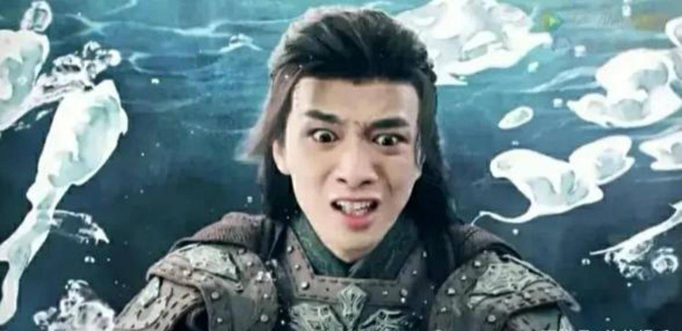 屈楚萧|《长歌行》吴磊热巴搭档cp感爆棚，服化道却惹争议？