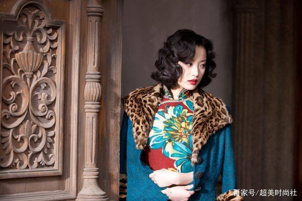 哪吒|旗袍女神宋轶棋逢对手?吴谨言哪吒头同框比美,穿旗袍她们更惊艳