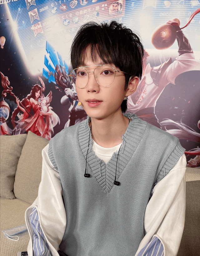 正能量游戏主播孤影捐款10万支援灾区河南粉丝没有粉错