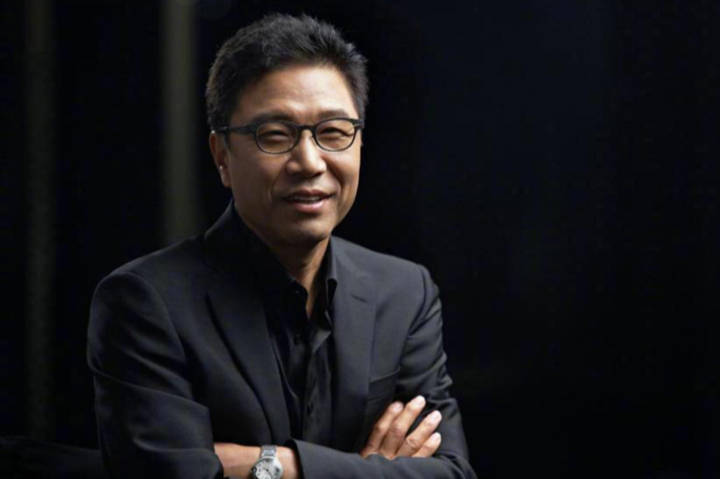 为一个小17岁记者 随手赠50亿韩元别墅 娱乐巨头李秀满大手笔 房产 为一个小17岁记者 随手赠50亿韩元别墅 娱乐巨头李秀满大手笔 房产