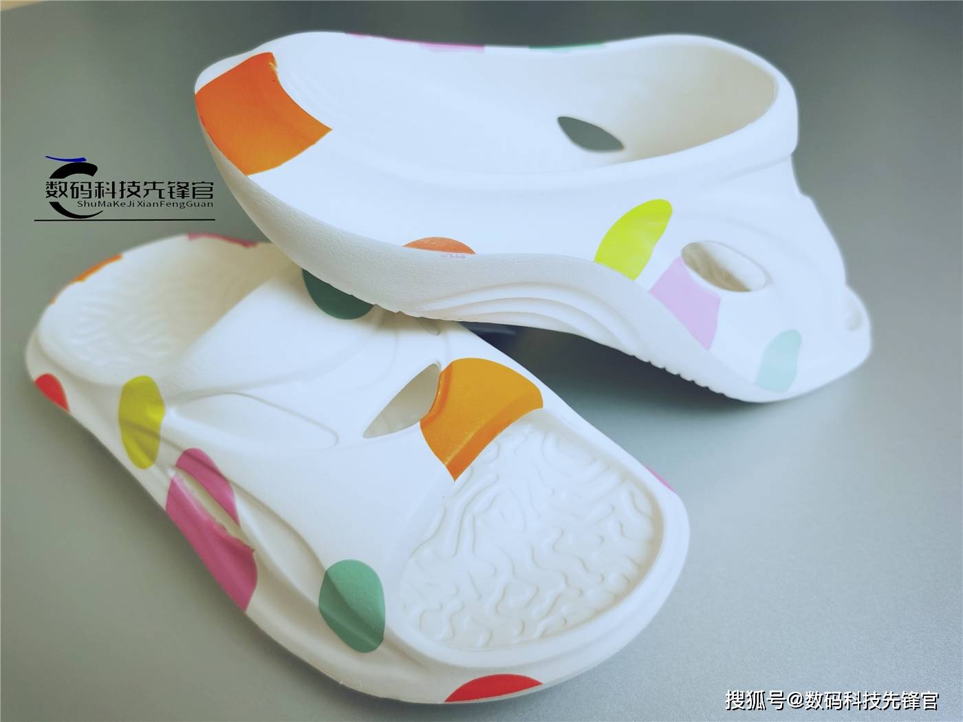 材质|有缓震功能的舒缓拖鞋能给运动后带来什么样的减压效果？