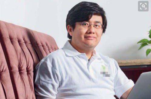 扮演者|他是学历最高的童星 当红之时退出娱乐圈 如今成霸道总裁