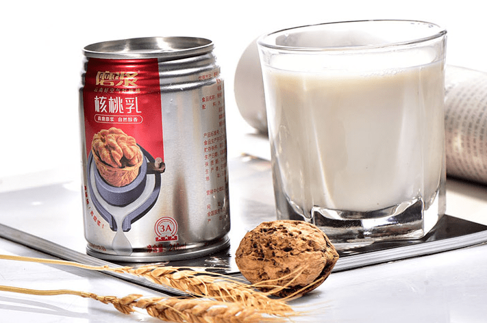 磨浆核桃乳
