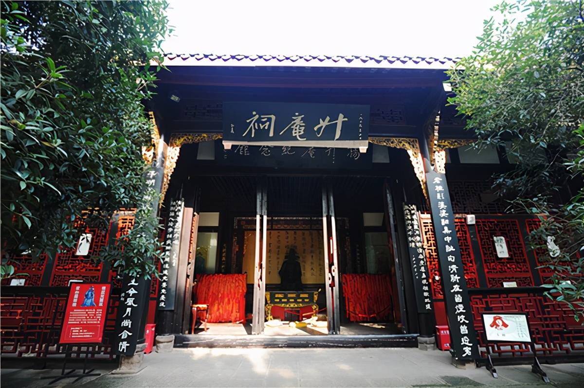 这首诗全篇都是千古名句,几乎人人都会背,但作者是谁却少有人知_杨慎