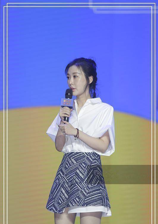 田朴珺|田朴珺才是“商圈”女神,穿礼服亮相,由内而外散发出高雅气质