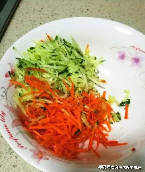 小孩|小孩爱吃这早餐，我家隔天就做，是“明目神器”，读书用眼要常吃