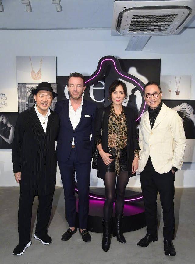 套装|刘嘉玲终于剪掉10年长发，短发配12万套裙气质爆棚，美到认不出！