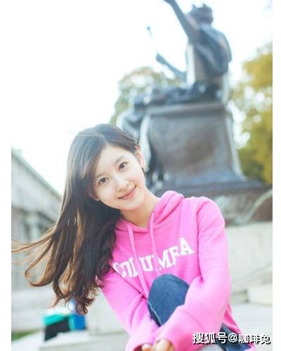 经典|奶茶妹妹的高级穿搭，明明可以靠脸偏偏要靠实力，智商比颜值更高