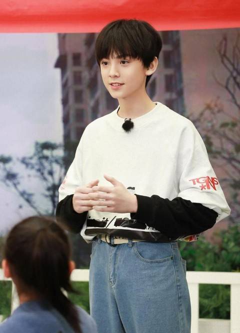 tf家族三代練習生們參加向上吧少年卻只有朱志鑫獲得青睞