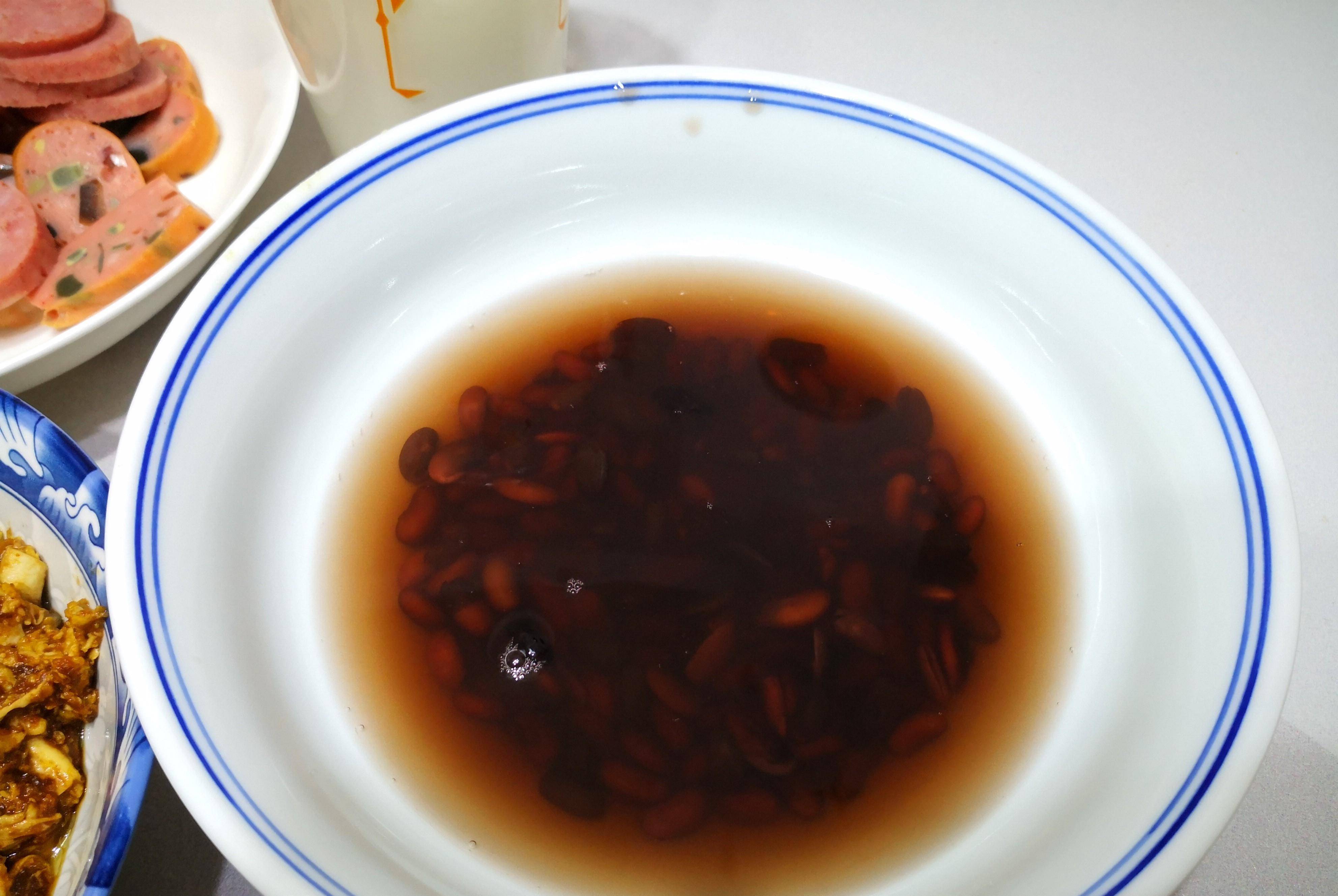 东北|山东三口之家早餐在朋友圈火了,网友:不剩菜不浪费,拒绝精致穷