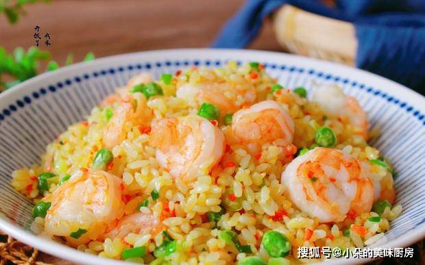 好吃的炒饭少不了这3样 家家都有 越嚼越香 上桌不剩一粒米 食材