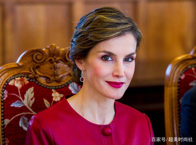 对比|西班牙王后被疑整容？回顾其变美史，46岁保持年轻的秘诀竟然是它
