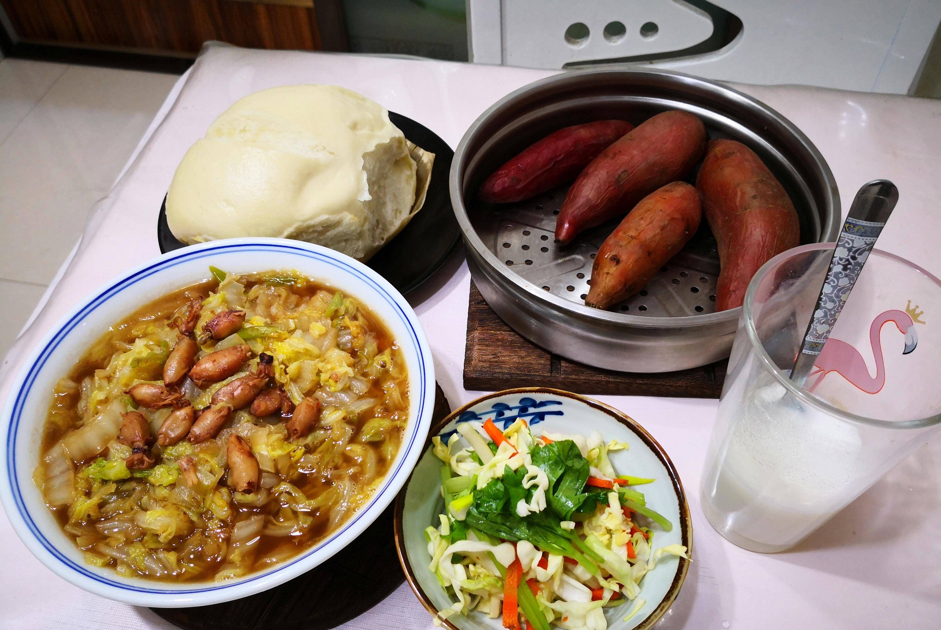 加入适量|晒我的周一早餐,却因1碗白菜走红了朋友圈,网友:又学会一道菜