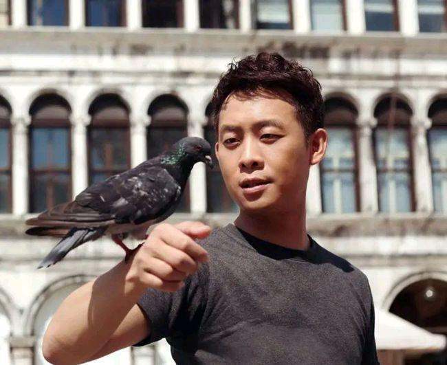 为什么这么多人说吴京 d6d138703883424a83bc0db121b5170c.jpeg