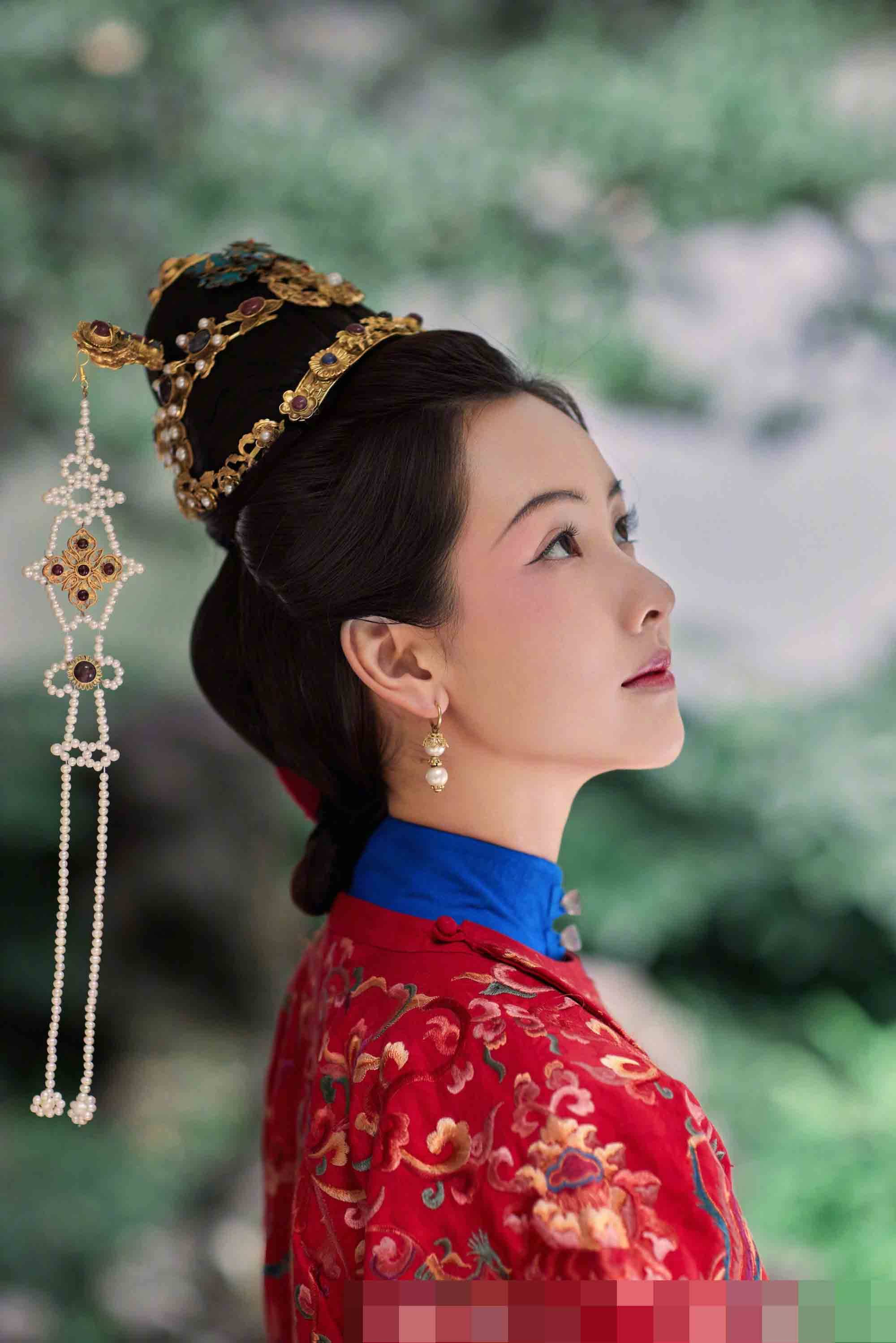 《玉春楼》陈都灵剧照,大明朝服装真的是又漂亮又大气_电视剧