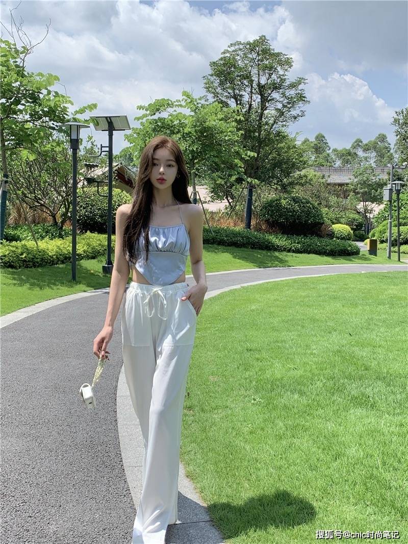 因为|夏季又可以遮肉，防晒又能穿出气质，非奶奶裤莫属