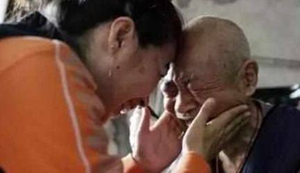 父亲去世多久可以去女儿家 3adf766e88274f51aa97eb647d81dc7c.jpeg