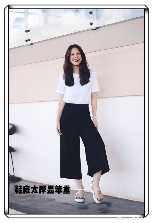 什么|阔腿裤其实一点都不好搭！因为光是鞋子，你就已经选错了