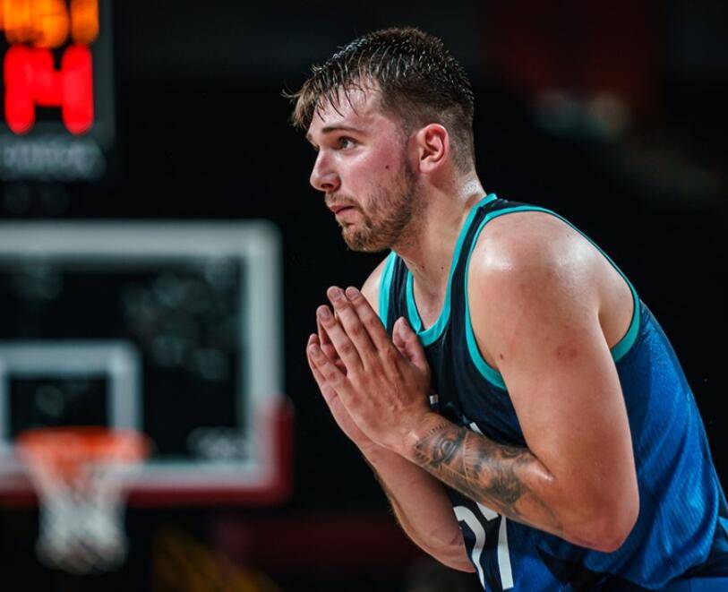 东皇|东皇创纪录一战，美国男篮被疯狂吐槽！NBA规则让球星变软实锤？
