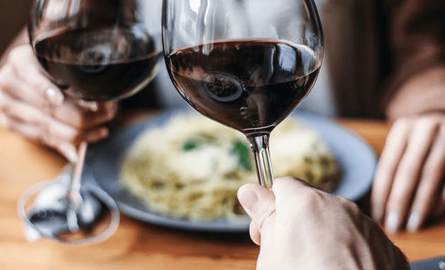 什么|高血压喝红酒会有什么后果?