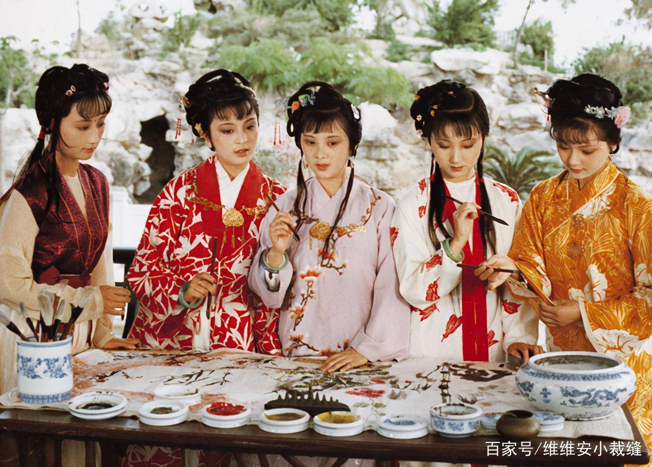 披肩|看现在的古装，再看看30年前杨贵妃的古装造型，靠手艺惊艳了时光
