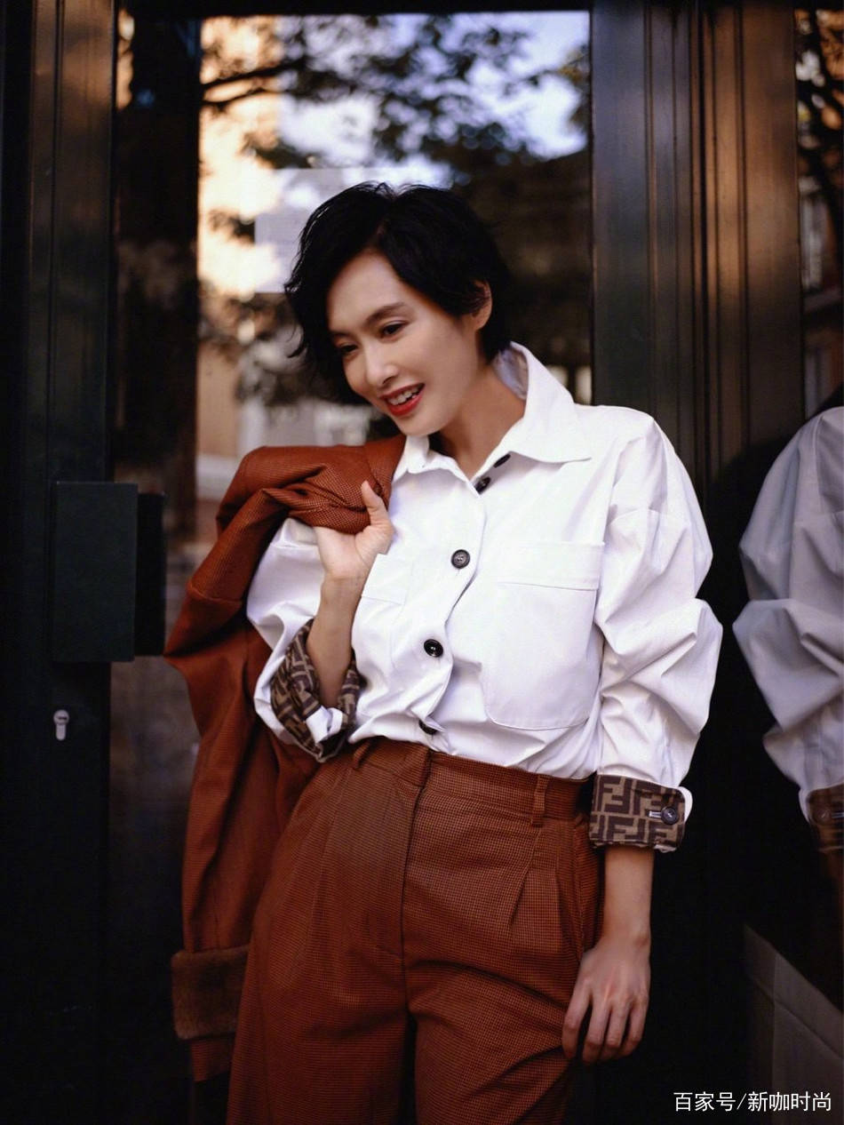 什么才是知性女人 5ee01bbe6d7d486f9ecc714ea1e28570.jpeg