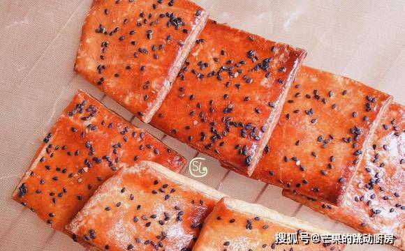 做法|国庆在家,自制酥脆饼干,两个鸡蛋,半碗面粉,香甜酥脆,解馋