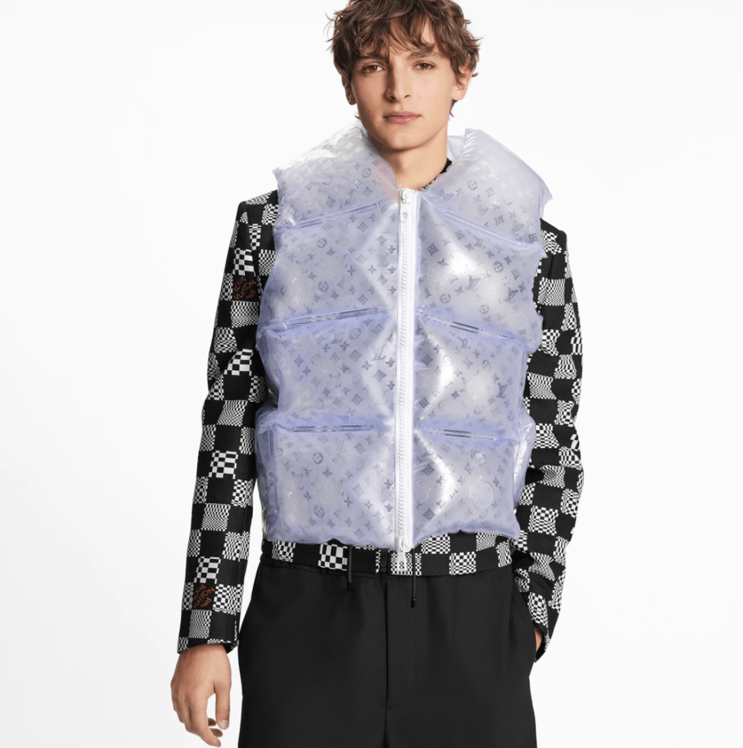 lv 的充气马甲,两万六走红,真不是用来穿的