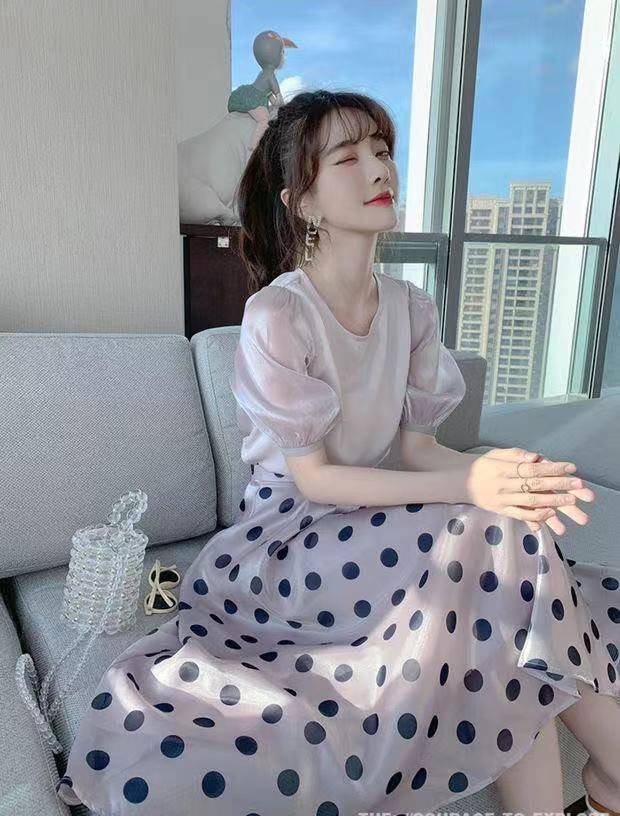 个性|波点裙的烂漫，让你夏日如花，柔情之中带着一份天真可爱
