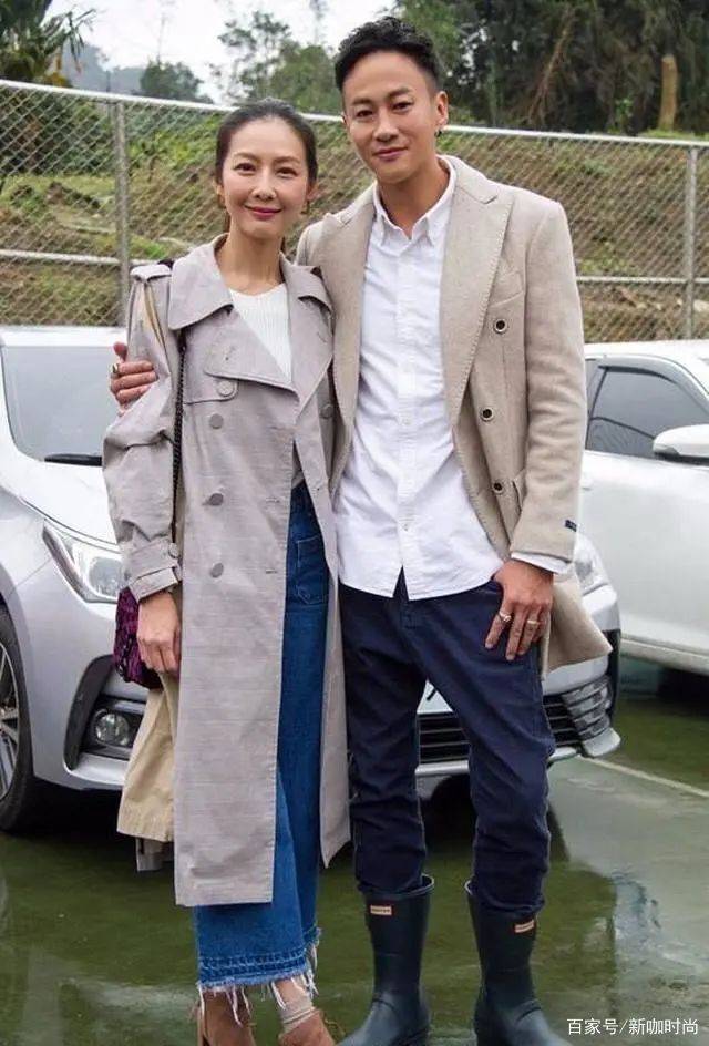 米色|何润东也“变大叔”?穿绅士西服却搭配雨靴,发际线太显龄