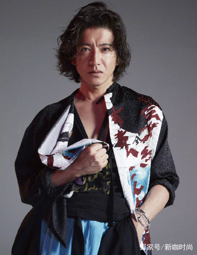 黑色|长了一张“杂志脸”的木村拓哉,皮衣搭皮裤,凹出“不老男神”范