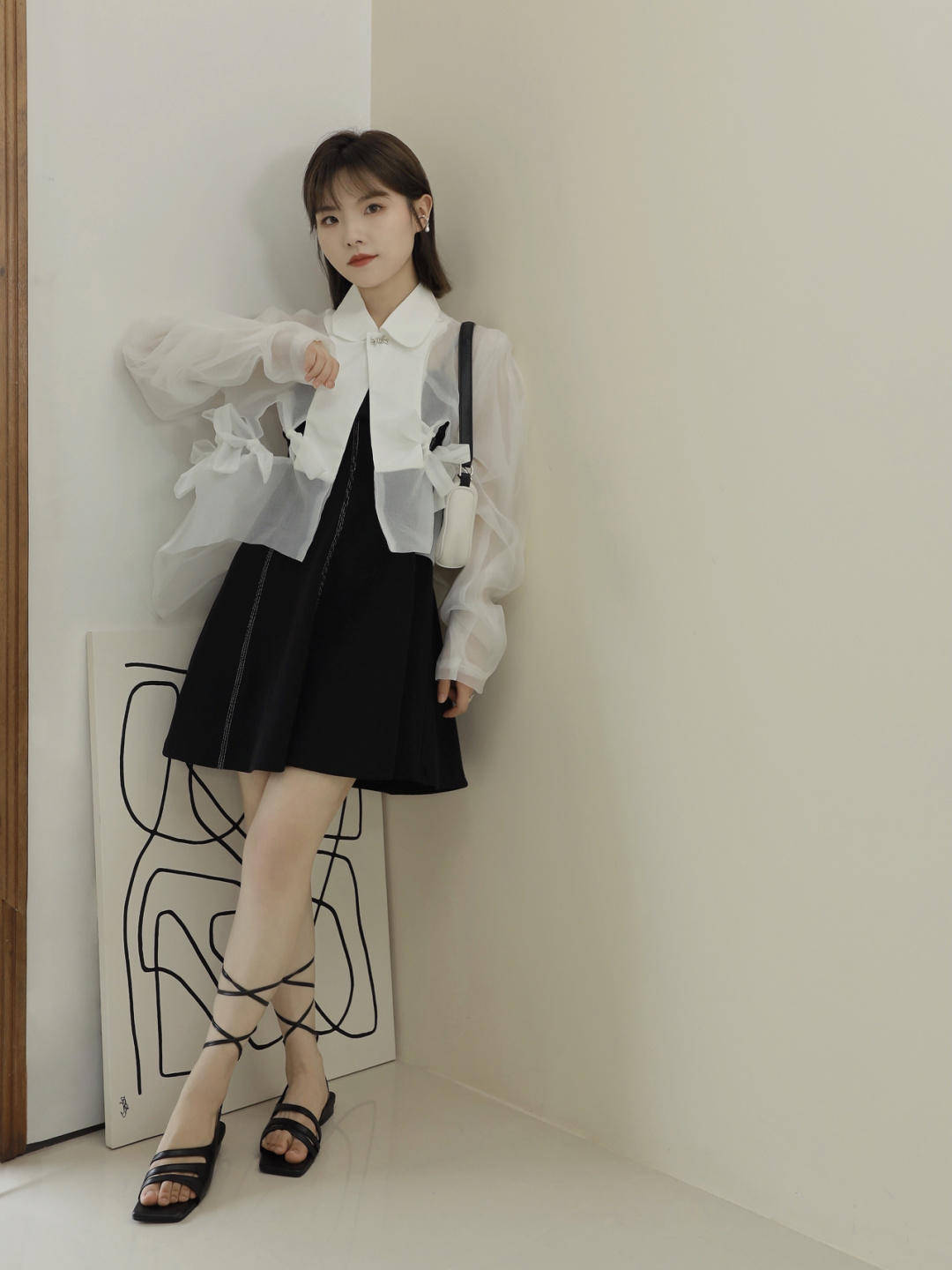配饰|小个子女生如何演绎“韩系感穿搭”?牢记这4点,get氛围感风范