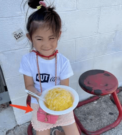 休闲风|陈冠希近照帅回小鲜肉！女儿继承妈妈超模基因，才4岁就背香奈儿