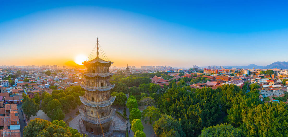 福建最有钱的城市，半城烟火半城仙，是一生里至少要去一次的城