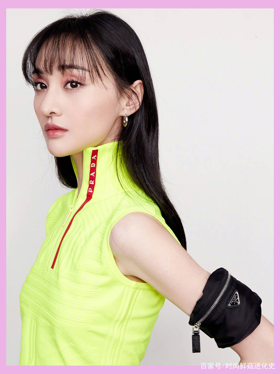 荧光|28岁郑爽近照变化大！瘦到眼窝深陷，目光呆滞，清纯形象早已不再