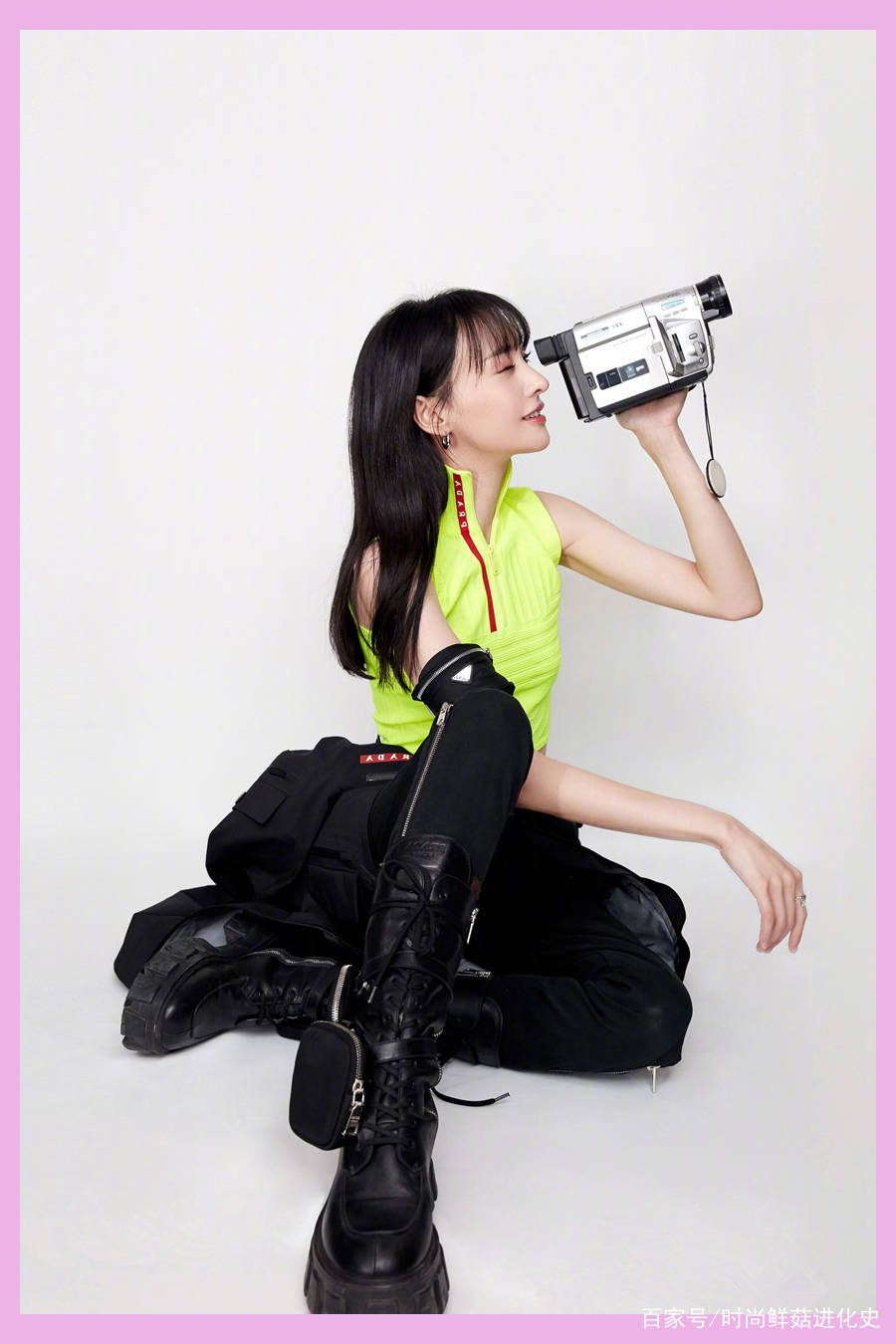 荧光|28岁郑爽近照变化大！瘦到眼窝深陷，目光呆滞，清纯形象早已不再