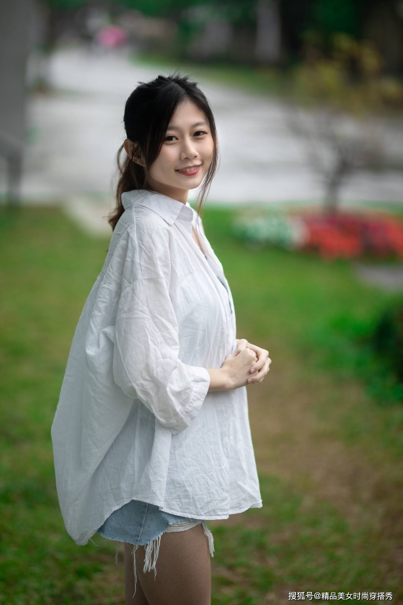 烤熟|夏日里最为清凉的穿搭单品，简约的款式却非常的个性时尚